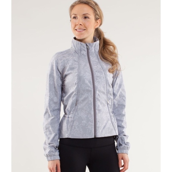 Lululemon Run: Travel to Track Jacket Fossil Grey Zip Up 4 - Picture 1 of 8
